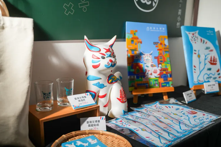 「巷仔Niau」文創商品，於321巷藝術聚落販售。田欣雲攝影