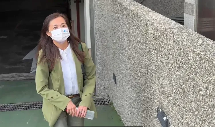 經過漏夜偵訊，立委林宜瑾看來神情疲憊。民眾提供