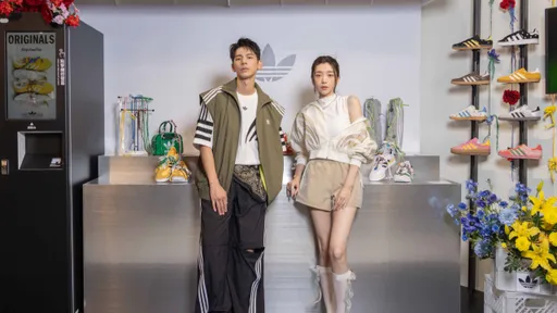 林柏宏的鞋上有「打板」 與郭雪芙用adidas Originals秀時尚品味
