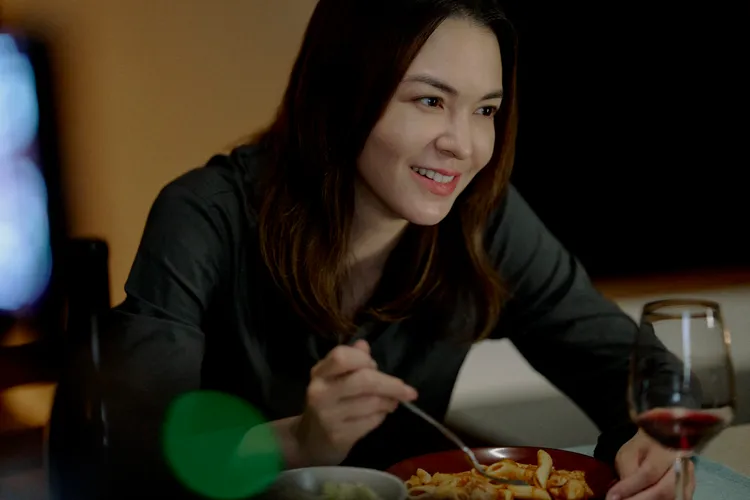 張榕容飾演單親媽。華映娛樂提供