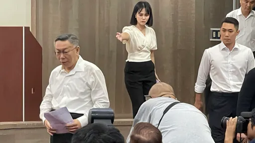 柯文哲請辭民眾黨主席？今召開政治獻金說明記者會