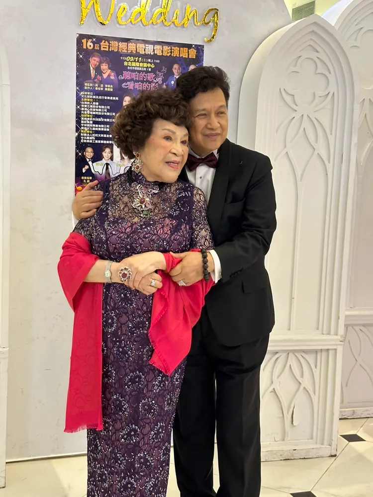 周遊（左）昨晚心情悲喜交雜，右為李朝永。趙大智攝