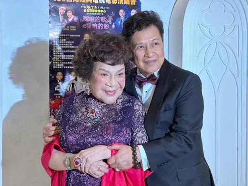 「阿姑」周遊金孫考上台大戲劇系 87歲生日嗨翻:學費我全包!