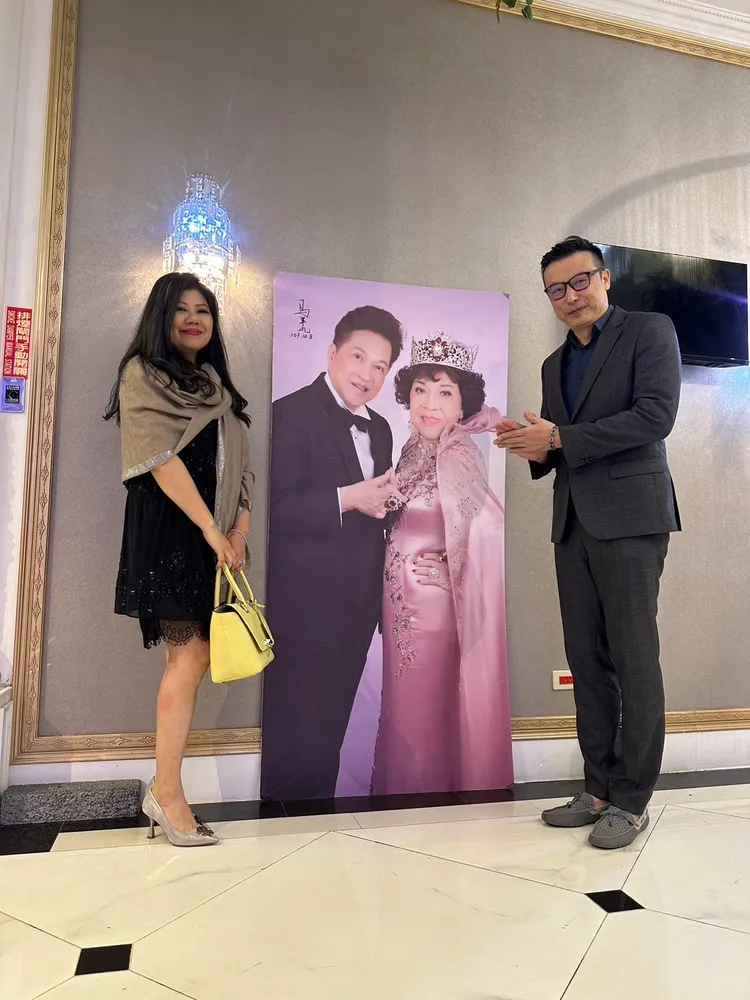 林煒（右）和女友Cora。趙大智攝