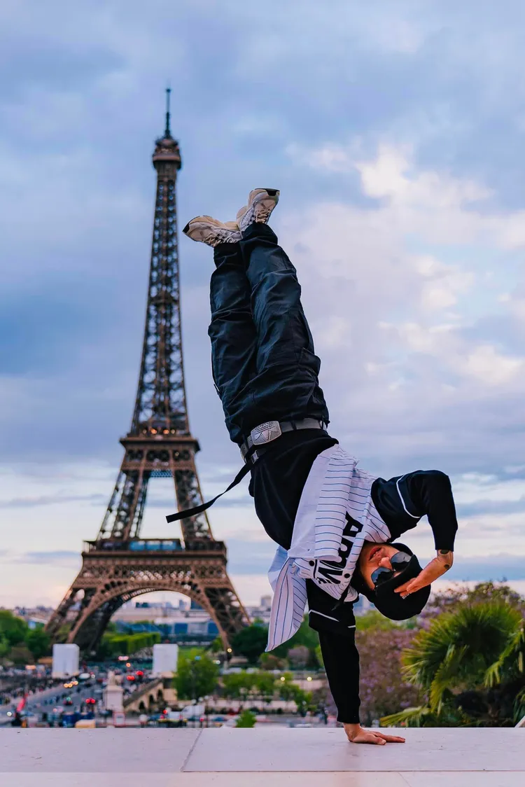 陳柏均負責霹靂舞首次在巴黎奧運亮相的各種細節，包含舞台、燈光及吉祥物等。陳柏均臉書