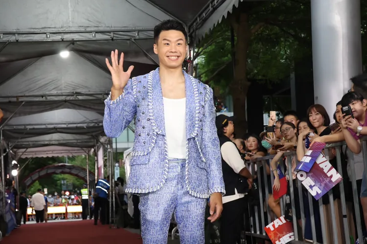 「亞洲貓王」唐嘉鴻出席活動展現可愛俏皮的一面。莊宗達攝