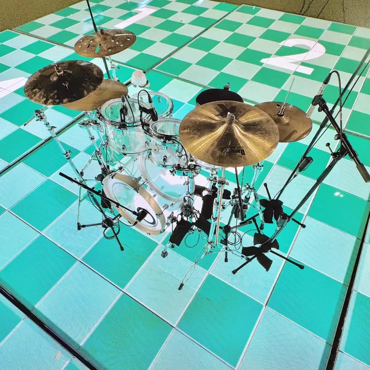 阿信搶先曝光鼓手冠佑的部份舞台照。翻攝阿信臉書