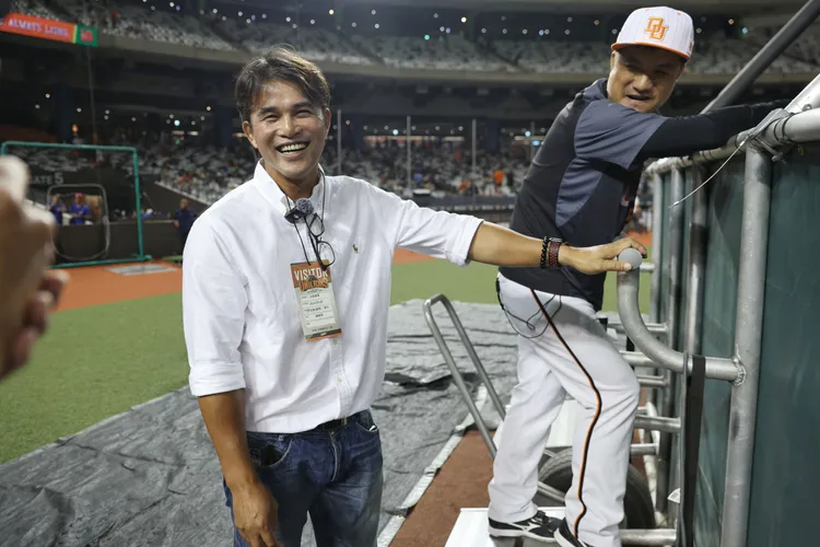 陽建福現身大巨蛋。  統一獅提供