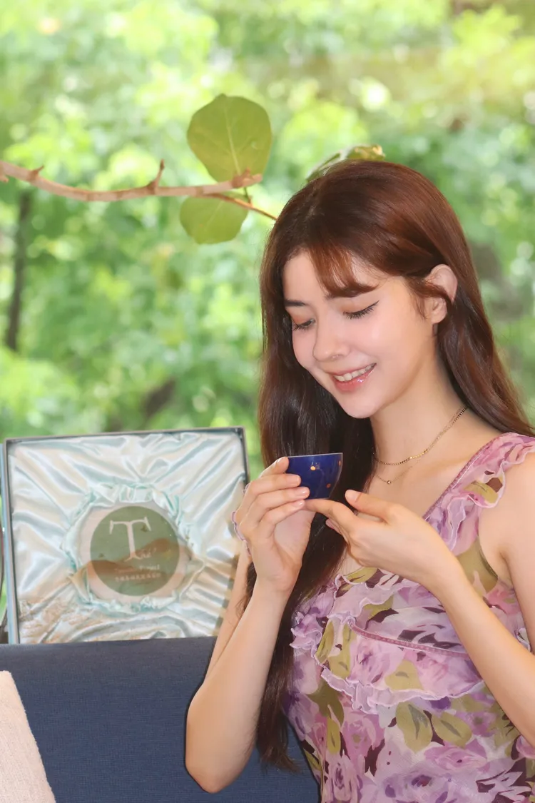 台灣茗饗茶系列精品茶禮風格獨具。業者提供