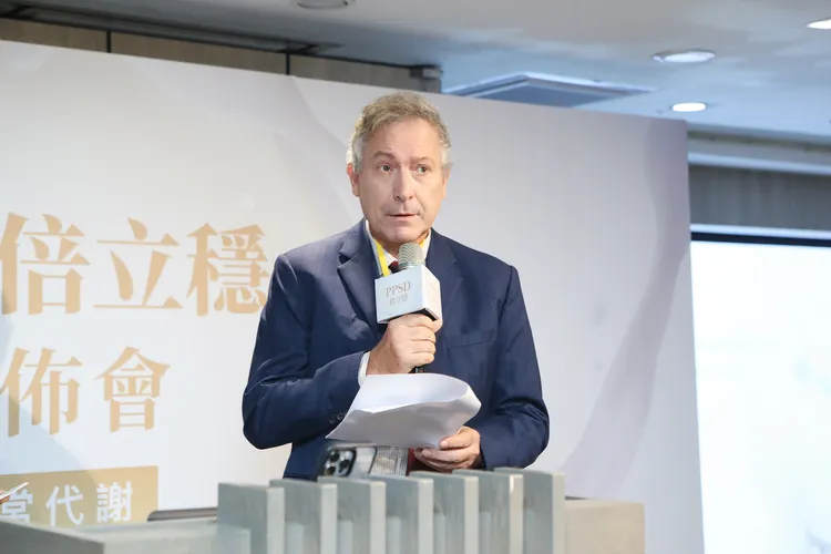 法商Ingredia亞太區總裁Thierry Foucher說明成分來源符合最嚴謹規範可以放心食用。