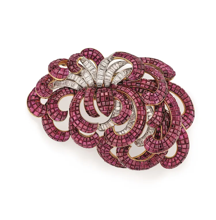 CHRYSANTHEMUM胸針_1937 年_Van Cleef & Arpels Collection。