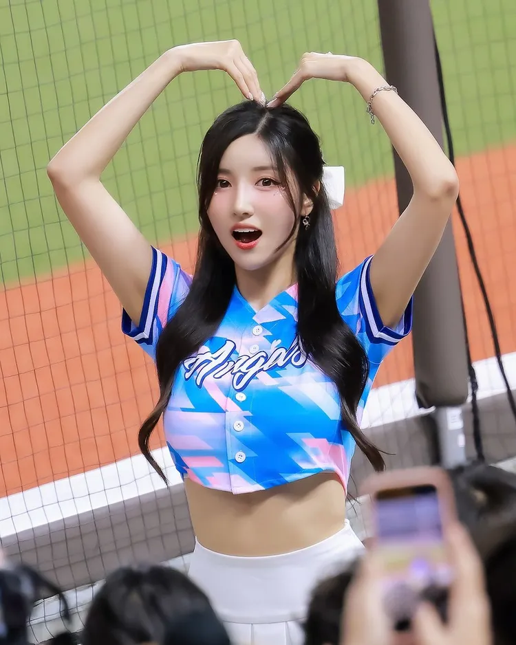 南珉貞是富邦悍將啦啦隊。  翻攝minjeong_w_  IG