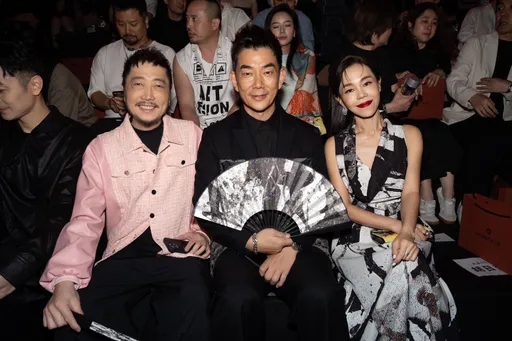 名模林嘉綺走秀 彭佳慧飛北京看秀挺潘怡良