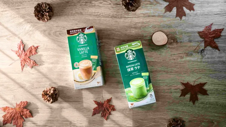 星巴克特選系列「香草風味拿鐵」、「抹茶拿鐵」經典回歸。業者提供
