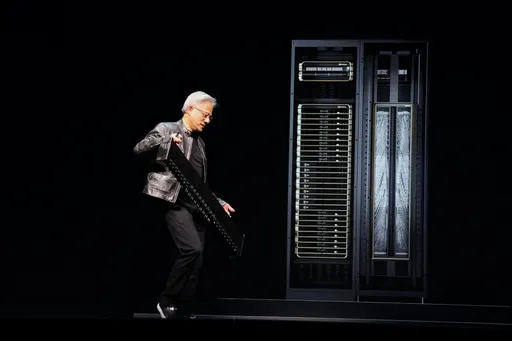 錢給你晶片給我! Oracle創辦人自爆跟馬斯克懇求黃仁勳多賣AI GPU