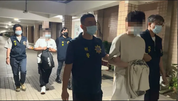 2嫌移送。航警局提供