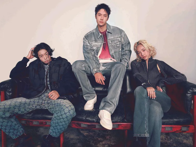 EVISU 2024秋冬系列運用漂染、精緻刺繡、「視覺錯位」印花等工藝帶來多種丹寧時尚。品牌提供