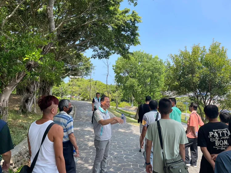 酒駕累犯導覽新竹市生命紀念園區殯葬設施。新竹市府提供