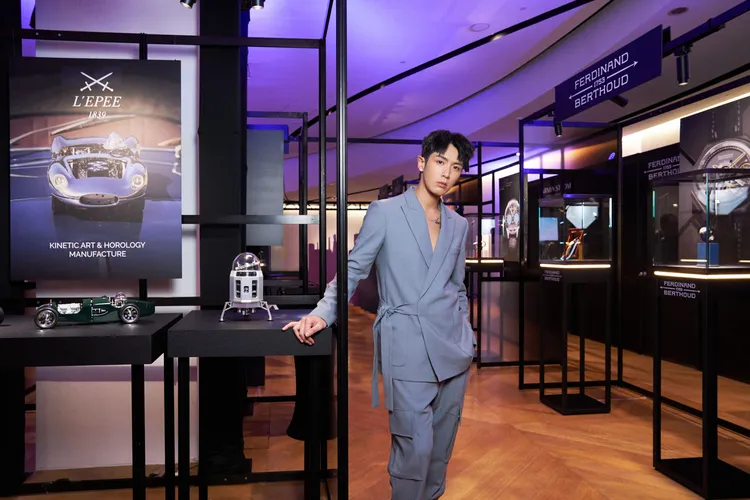 柯震動現身第8屆「匠心·獨具」時間藝術展。品牌提供