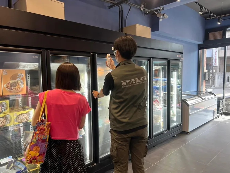 竹市衛生局稽查。衛生局提供