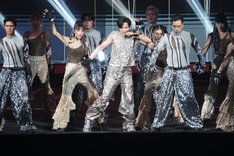 陳曉東載歌載舞。彭欣偉攝