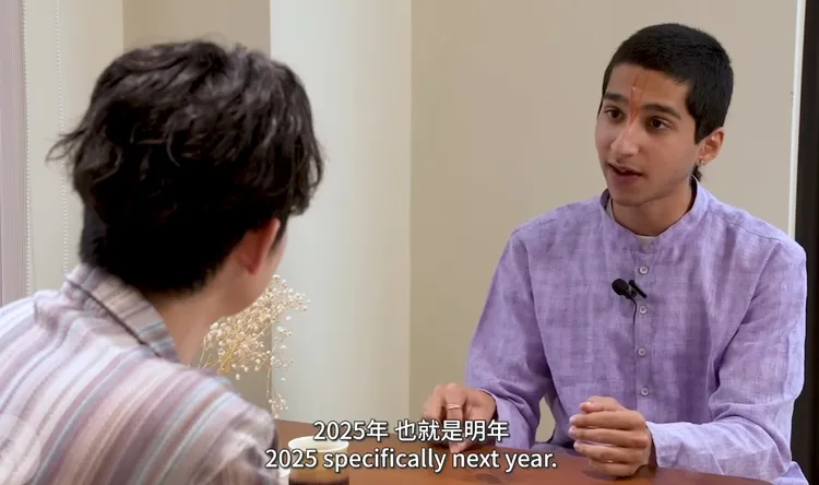 阿南德清楚點出2025年就是其中一個中國入侵台灣的時間點。翻攝自博恩YT