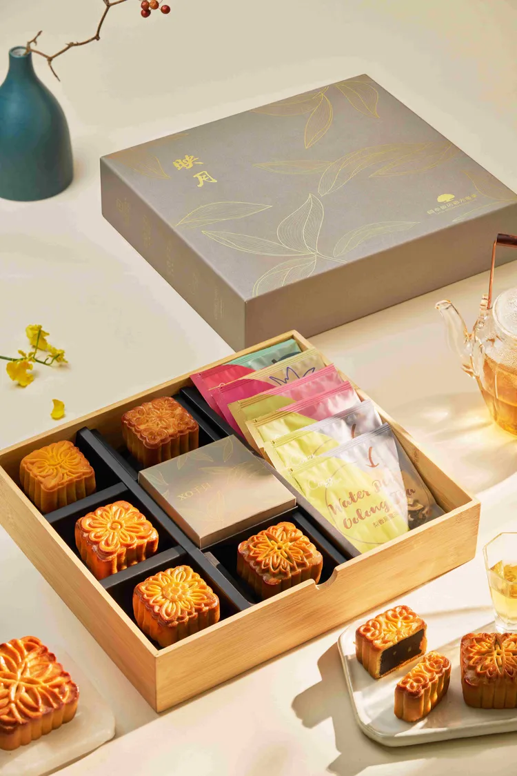國泰飯店觀光事業中秋禮盒限時優惠9折。業者提供