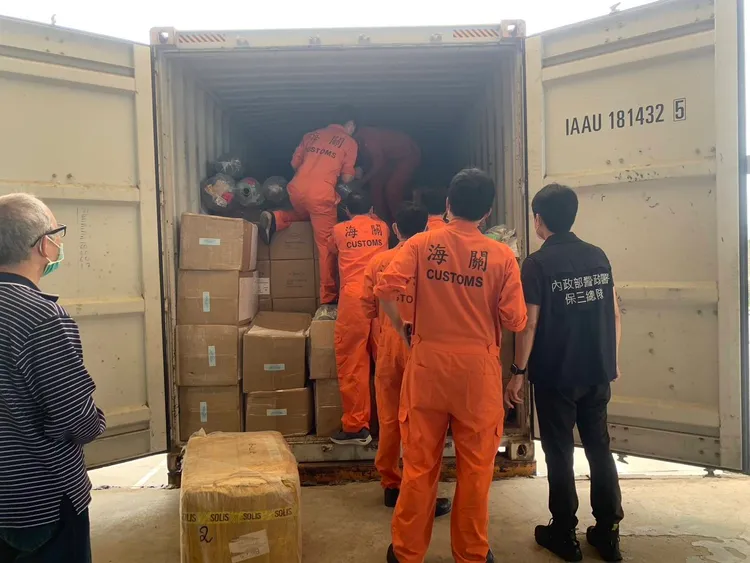 警方此次查獲毒品總價值約4千2百萬元。翻攝畫面