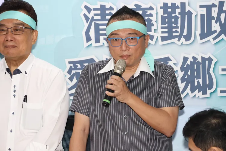 民眾黨秘書長周榆修出席公民怒吼第一站行前記者會。記者莊宗達攝
