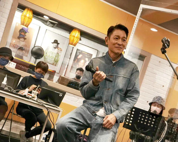 劉德華演唱會吸引不少粉絲抽票，中票率不到5％。台灣映藝、超級圓頂提供