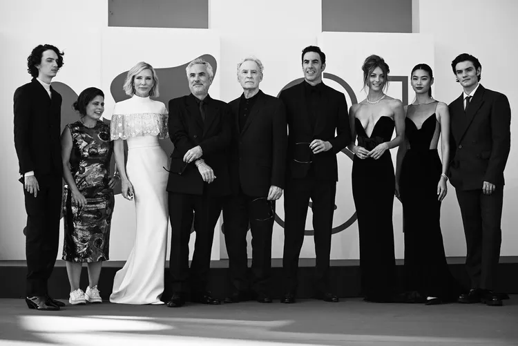 《免責聲明》演員齊聚，參加威尼斯影展世界首映。翻攝威尼斯影展IG