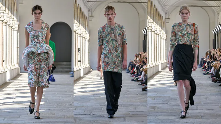 印花圖樣在立體廓形的襯托下，讓單品形似春日的山間花卉。品牌提供