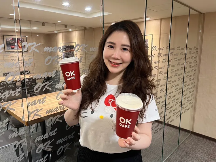 「蜂蜜特調系列」以黃金比例混合秘魯莊園級拿鐵及OKCAFE經典紅茶。OKmart提供