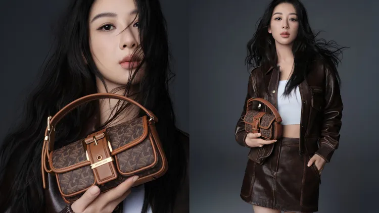 楊紫搭配本季主打的老花迷你Colby手袋。品牌提供