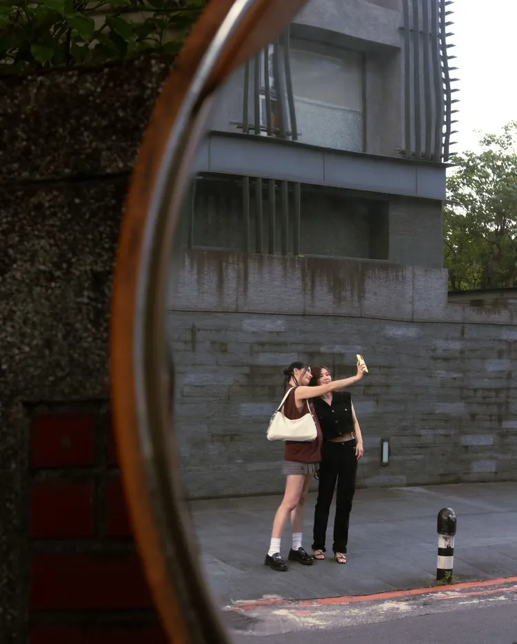 趙岱新腹部隆起。翻攝趙岱新IG