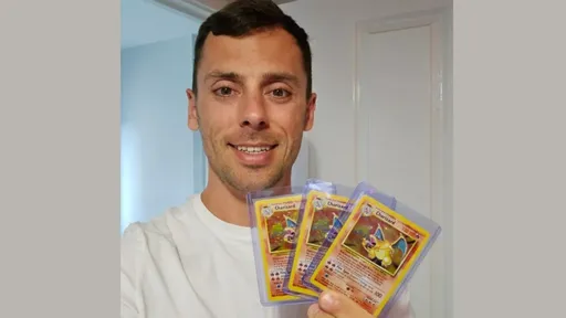 六七年級生快回家翻抽屜! 這張噴火龍卡牌「最少」值30萬