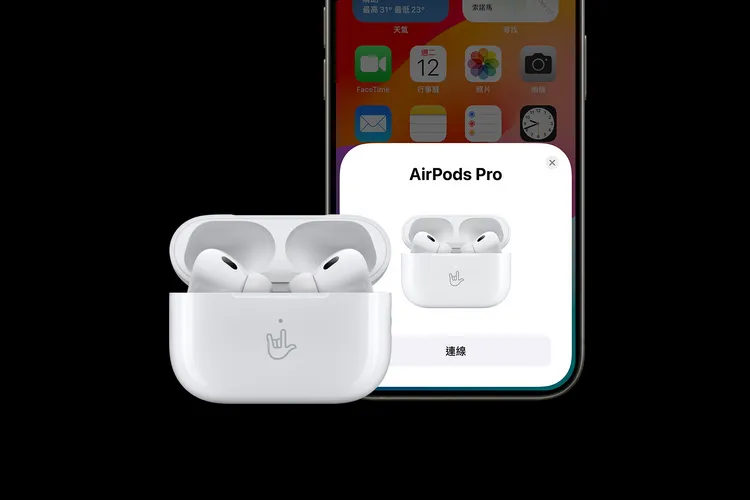 AirPods 4採用融合AirPods 3和AirPods Pro的設計。取自Apple