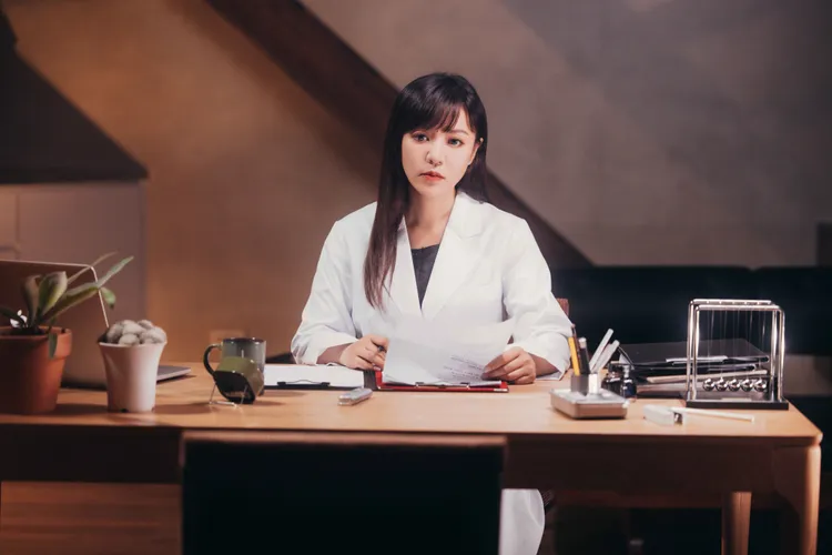 丁噹為亞洲首部性治療影集《今夜一起為愛鼓掌》獻唱主題曲《愛著》。相信音樂提供