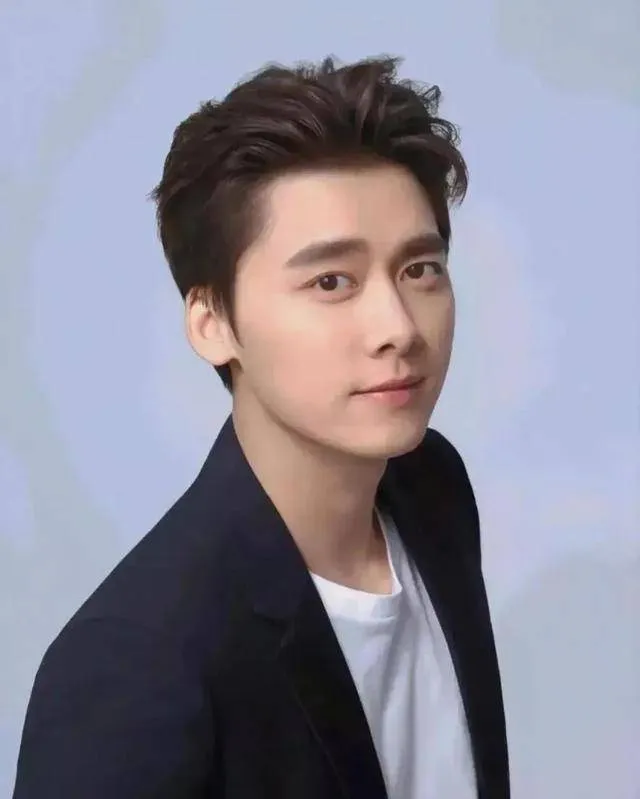 李易峰以前意氣風發。翻攝李易峰微博
