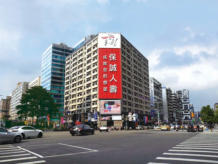 保誠人壽今公布「三明治族大調查」。保誠提供
