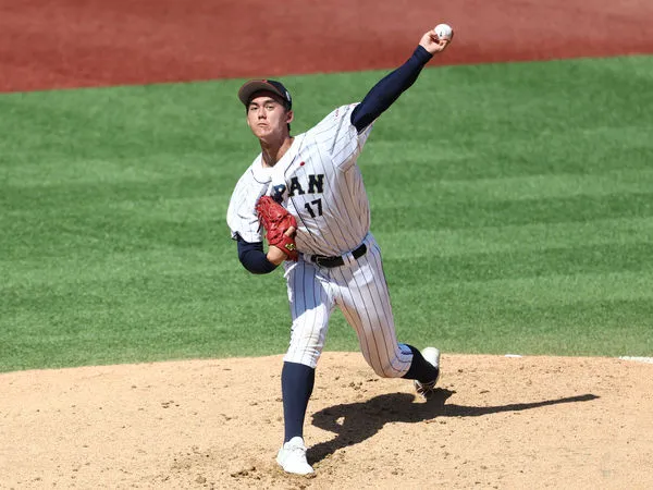 藤田琉生有198公分高。  棒協提供