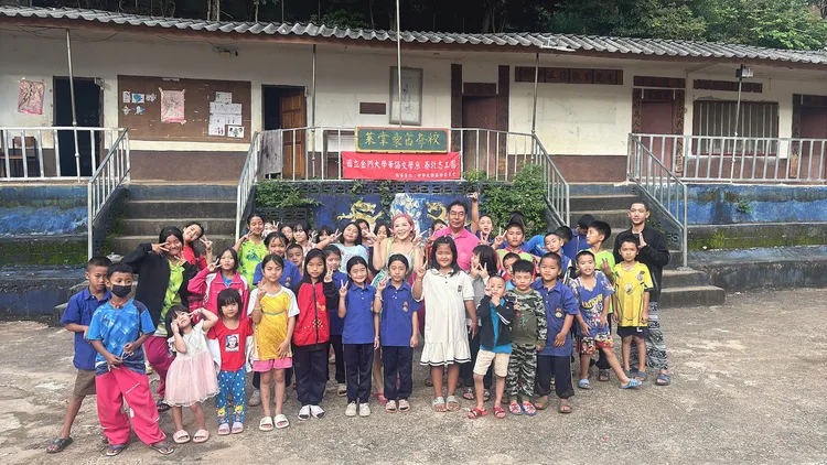 DJ圓圓跨國投身公益活動。超堡漢堡手搖飲提供