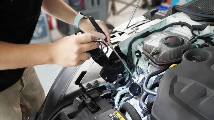 「好車雲」每輛販售的精選中古車，專屬鑑定師都會完成車輛外觀完整度、車身結構、引擎傳動系統等，共168項嚴格檢驗。業者提供