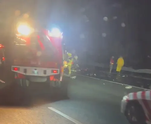 警消到場搶救，但已有3人在場就失去生命跡象。翻攝畫面