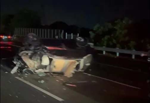 國1雲林段重大車禍!2車追撞翻覆成廢鐵釀4傷 3人已無生命徵象