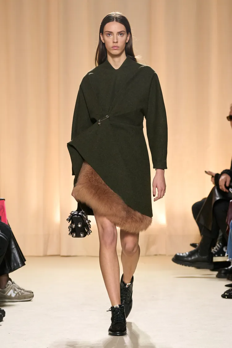 Bally本季探索瑞士大自然的神秘高山故事。品牌提供