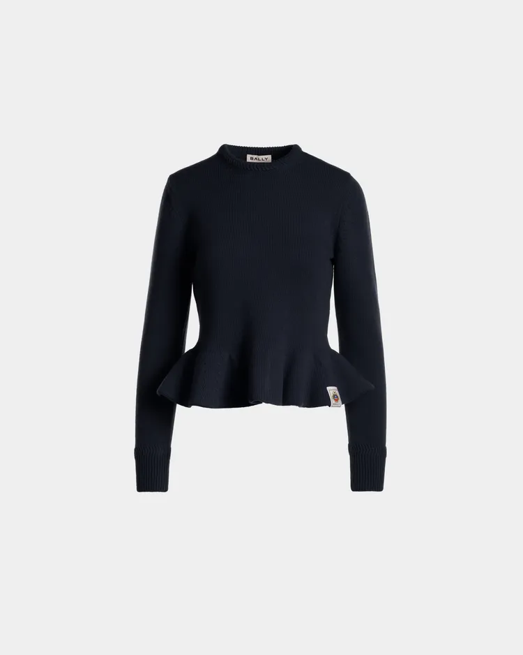 Bally波浪下擺羊毛針衣，3萬2200元。品牌提供