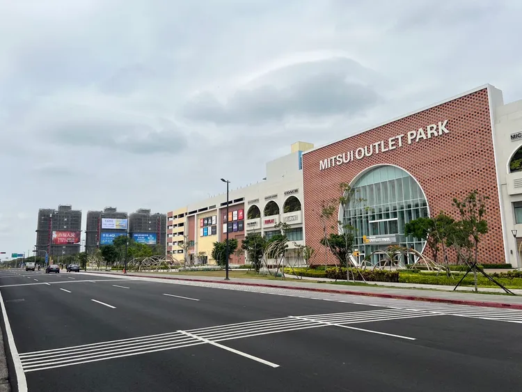 歸仁高鐵重大建設多，目前房價已出現最高4字頭實登，但還未見5字頭揭露。葉家銘攝