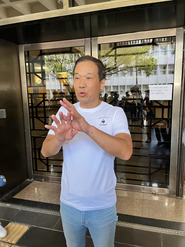 鍾小平支持北院把阿北收押。莊宗達攝