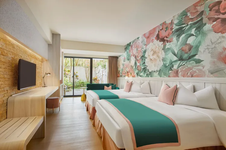 墾丁凱撒「泰火狂歡」一泊二食住房專案，10月底前平日雙人成行每晚只要6666元起。業者提供